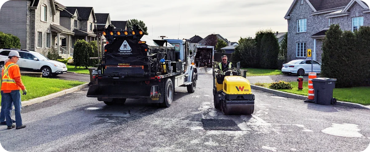 L'Equipe Marcil - chantier scellement asphalte